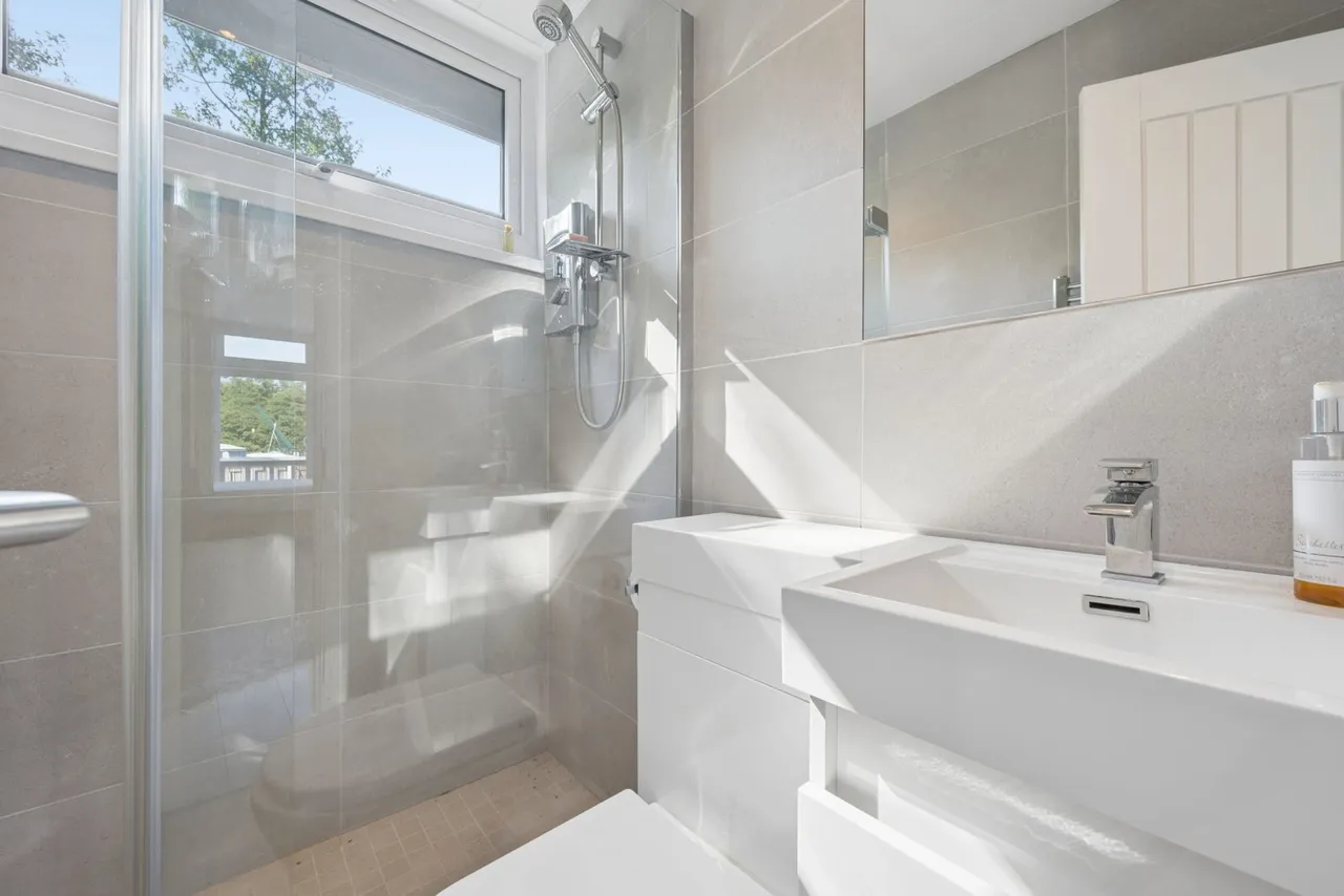 Boathouse, Windermere Marina Village, LA23, photo 24