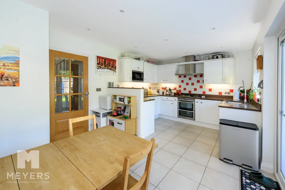 Broadshard Lane, Ringwood, BH24, photo 11