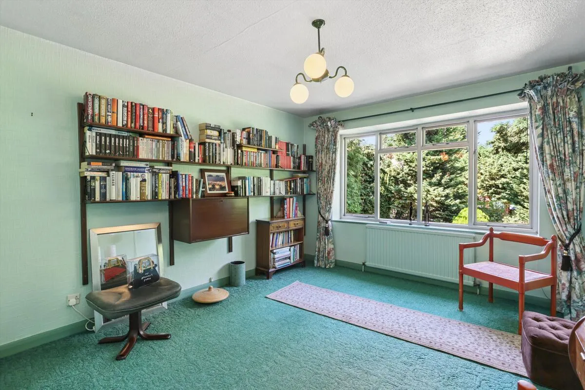 Firfields, Weybridge, KT13, photo 12