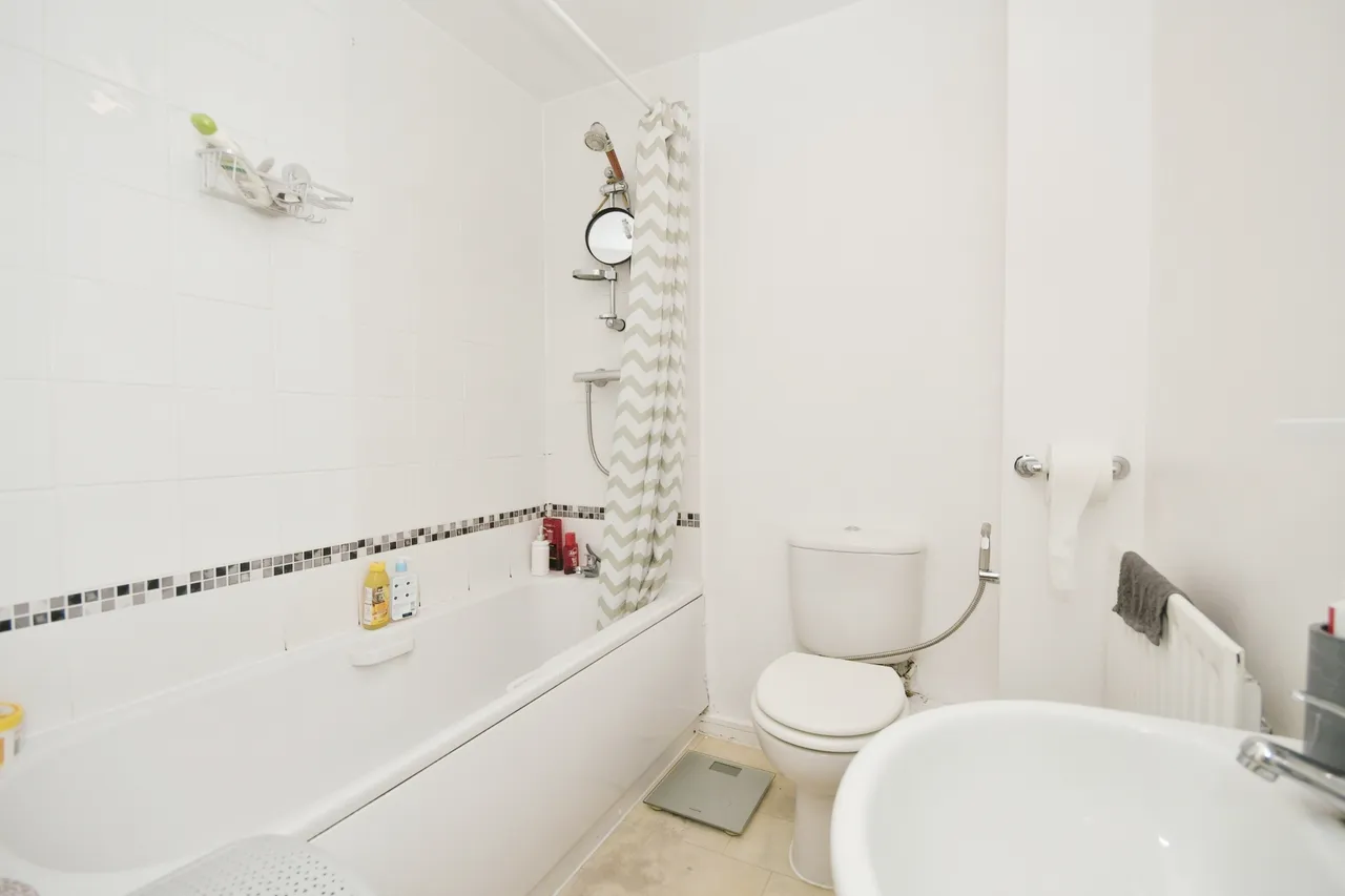 Park Grange Mount, Sheffield, South Yorkshire, S2, photo 9
