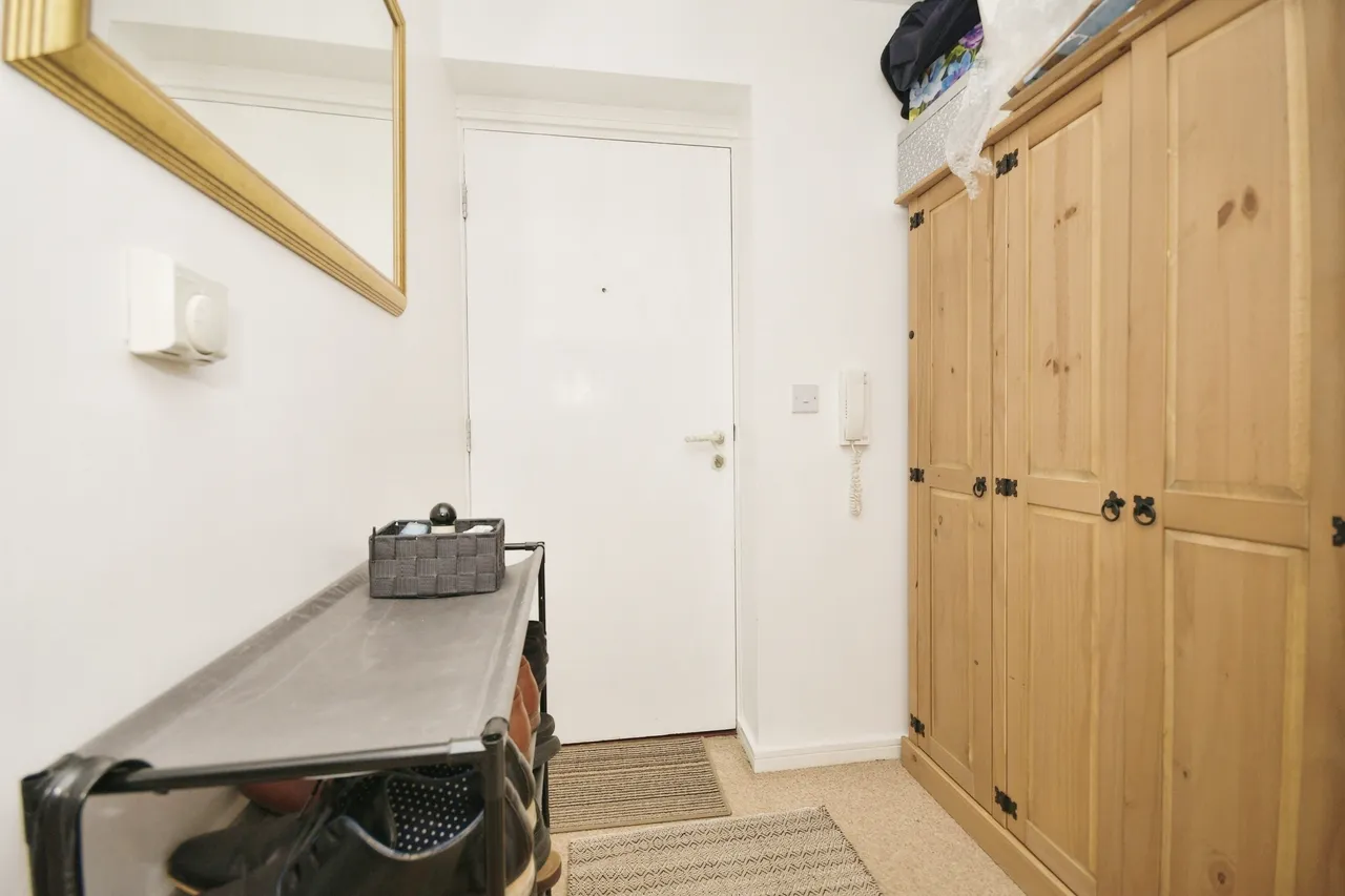 Park Grange Mount, Sheffield, South Yorkshire, S2, photo 6