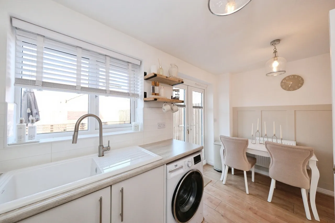 Poppy Avenue, New Ollerton, Newark, Nottinghamshire, NG22, photo 7