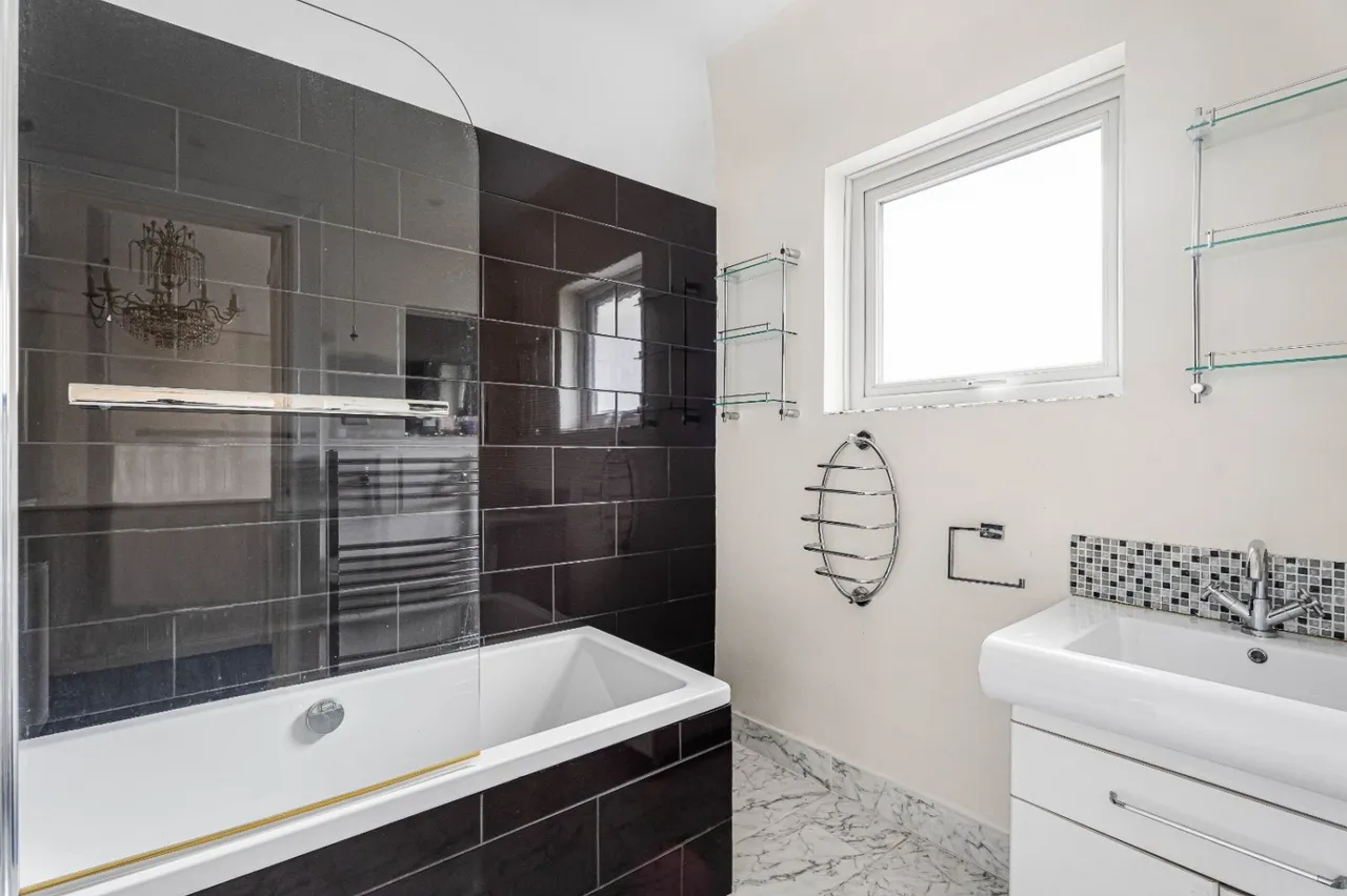 Dorset Drive, Edgware, HA8, photo 14