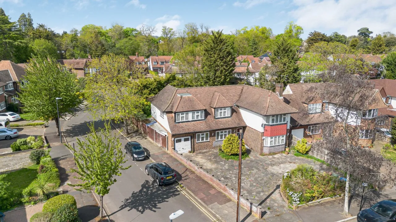 Dorset Drive, Edgware, HA8, photo 4