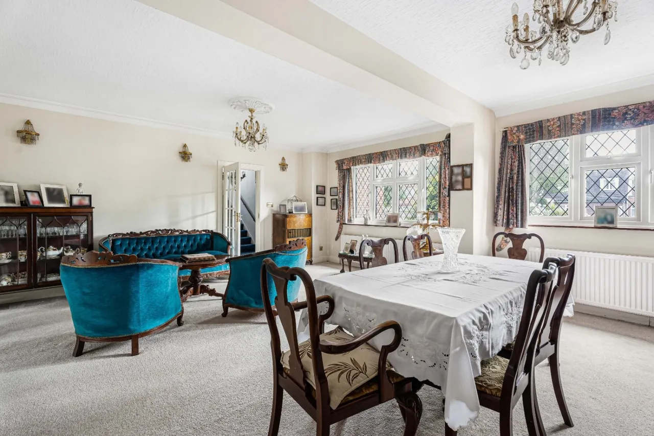 Dorset Drive, Edgware, HA8, photo 19