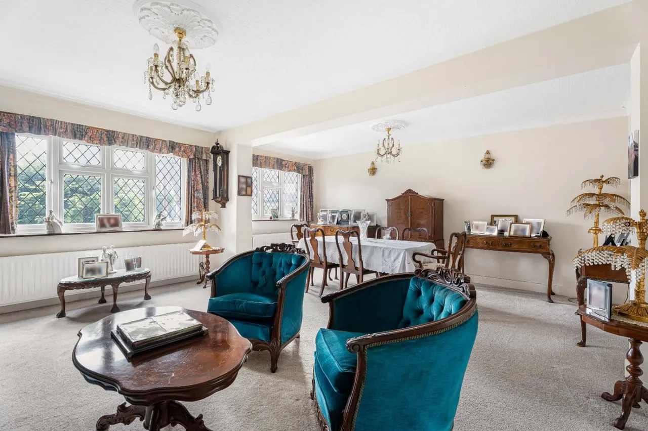 Dorset Drive, Edgware, HA8, photo 13