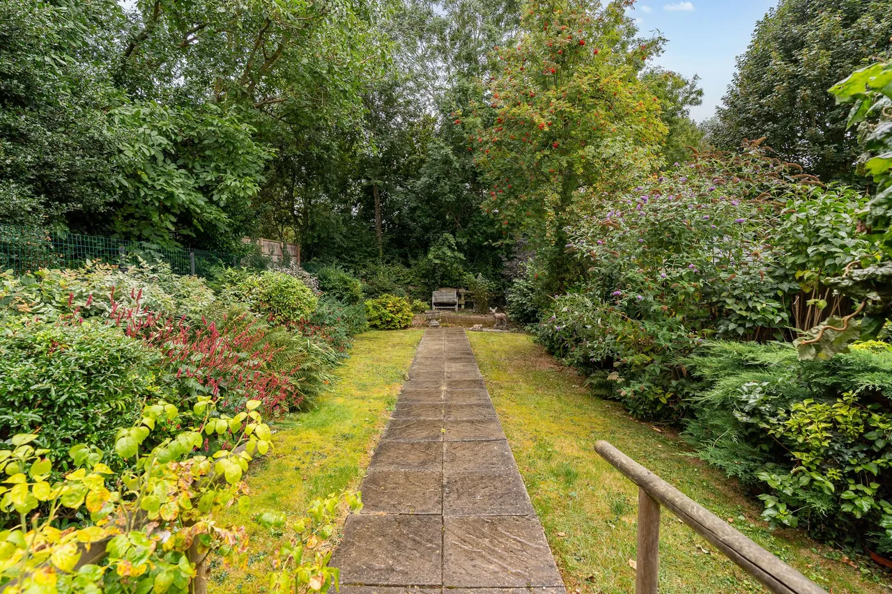 Muster Horse Shoe Hill, Great Hormead, Buntingford, SG9 0NL, photo 4