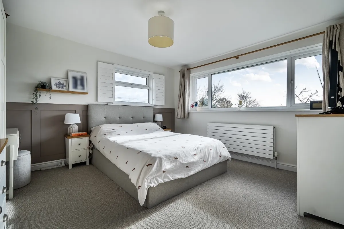 Mill Close Horsham RH13, photo 6