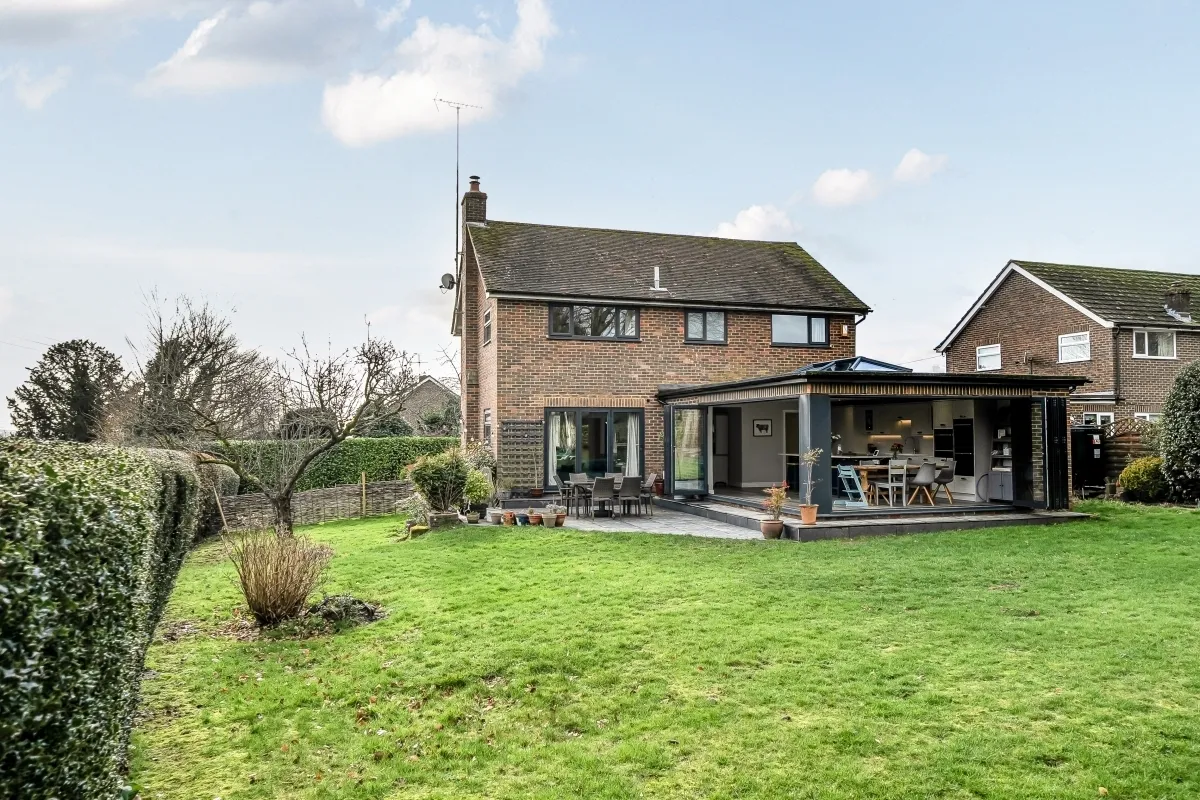 Mill Close Horsham RH13, photo 12