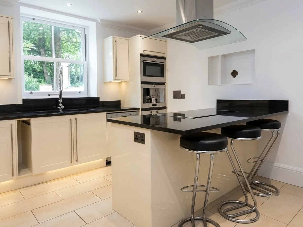 Ancorage Road, B74, photo 3