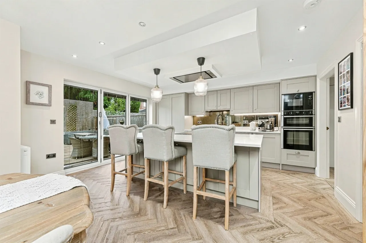 South Lane, Netherton, WF4, photo 6