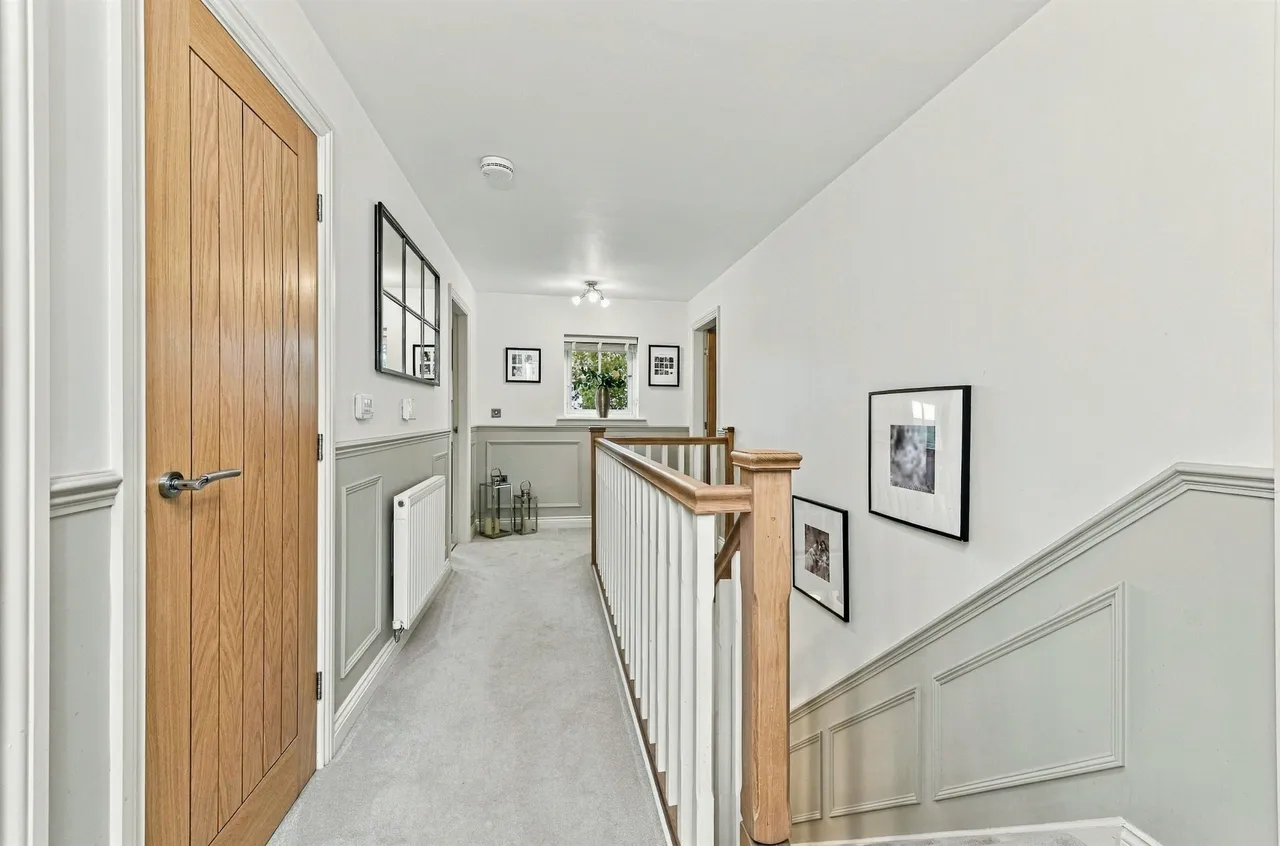 South Lane, Netherton, WF4, photo 18