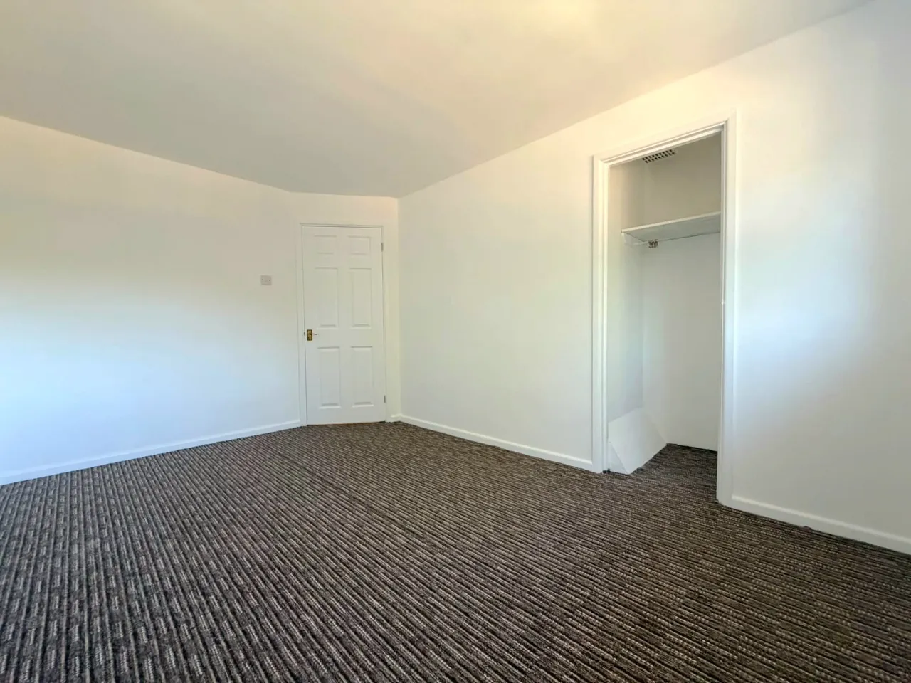 Willow Way, Woking, GU22, photo 14