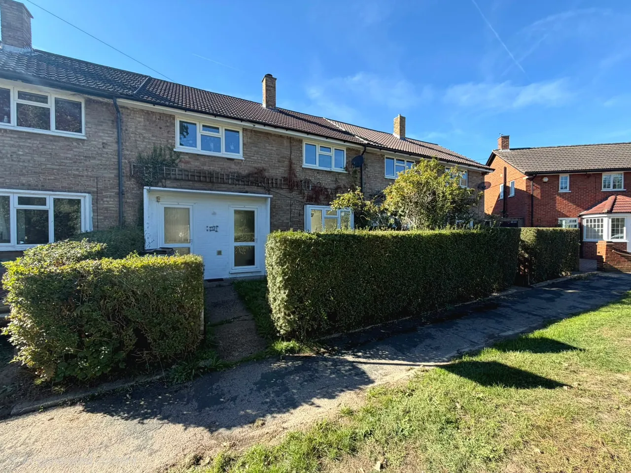 3 bed house for sale, Willow Way, Woking, GU22