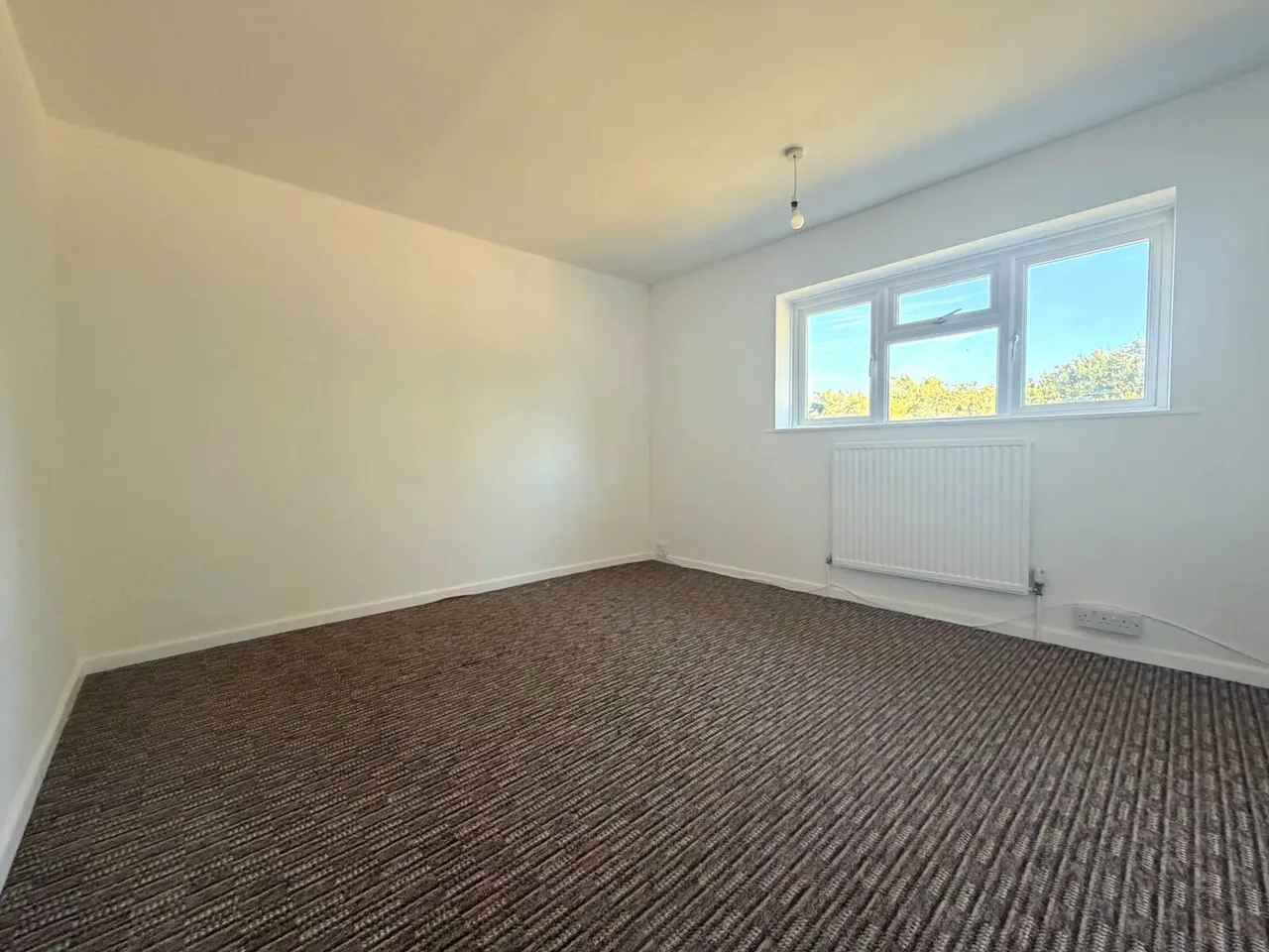 Willow Way, Woking, GU22, photo 11