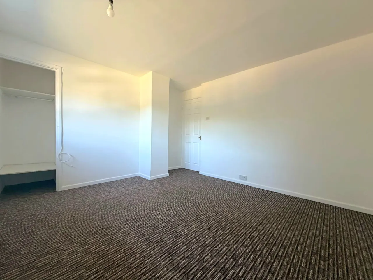 Willow Way, Woking, GU22, photo 4
