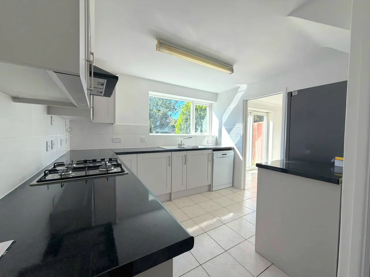 Willow Way, Woking, GU22, photo 7