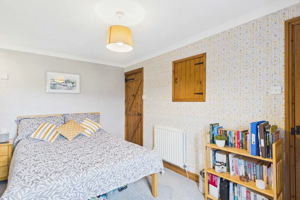 London Road, Lindal, LA12, photo 22