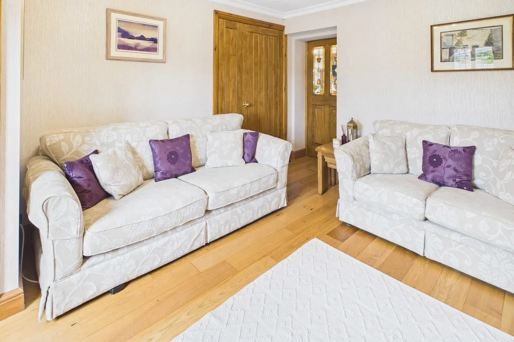London Road, Lindal, LA12, photo 4