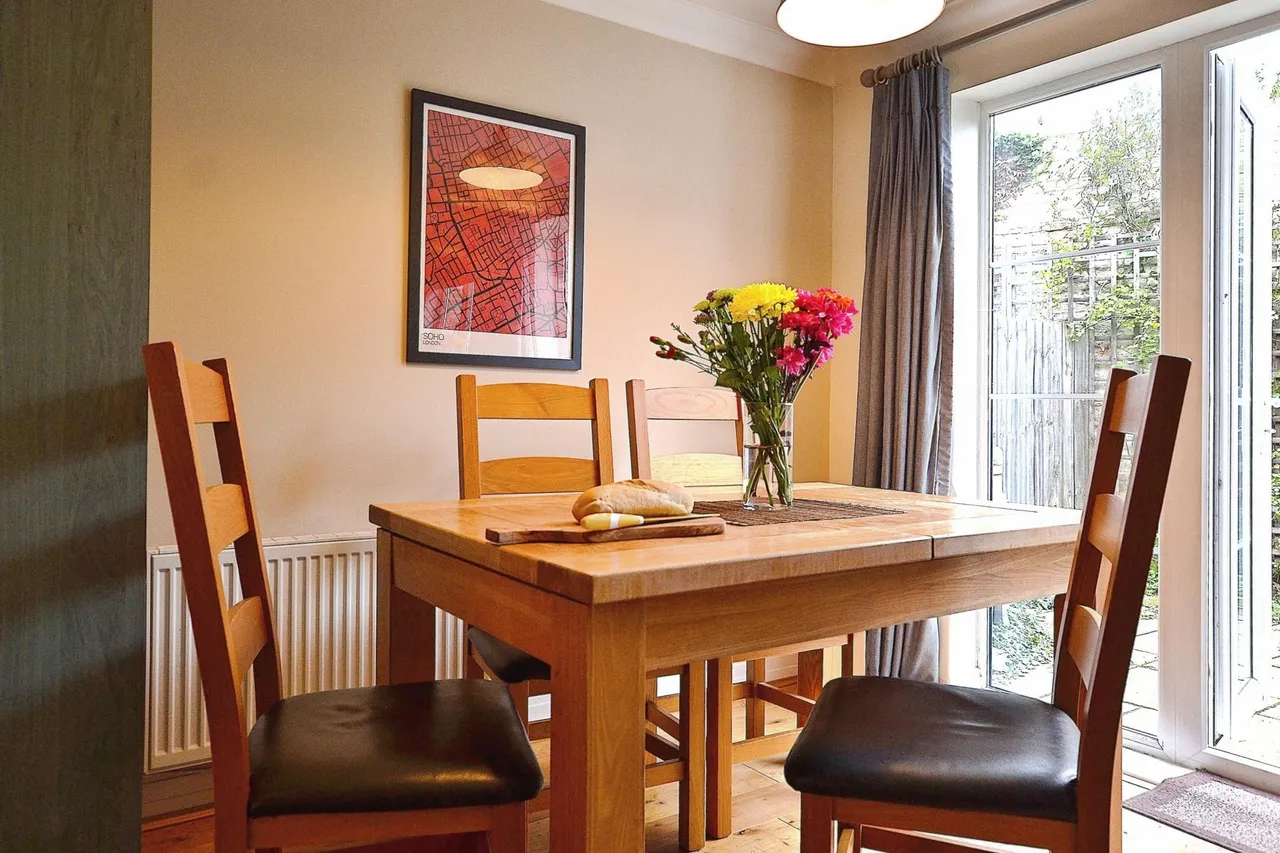 Cameron Close, Wood Green, London, N22, photo 4