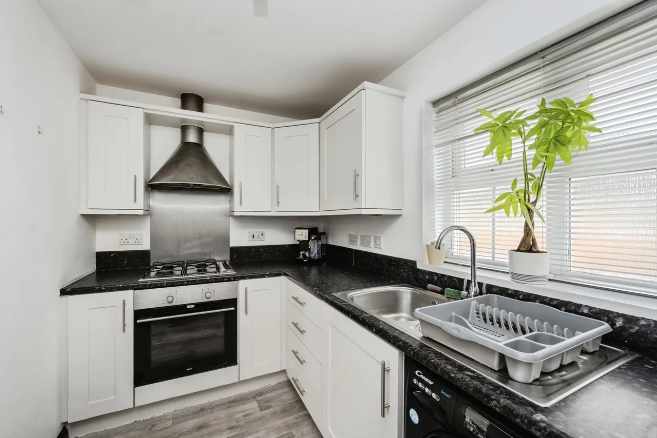 Glan Yr Afon, Gorseinon, SA4, photo 3