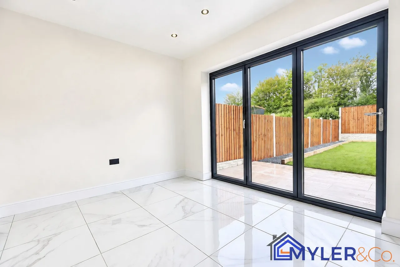 Lynton Crescent, Widnes, photo 5