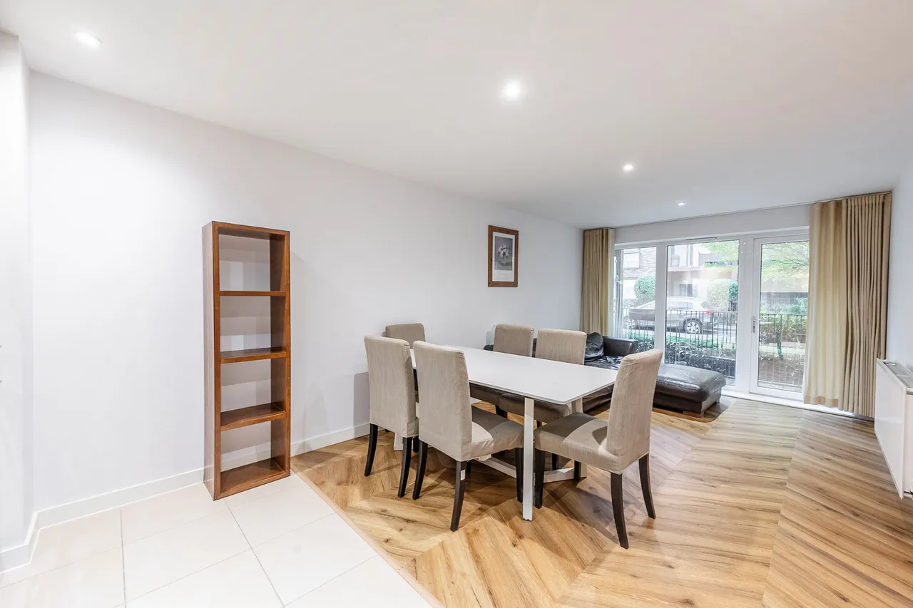 2 Victoria Court, Howard Road, Stanmore, photo 5