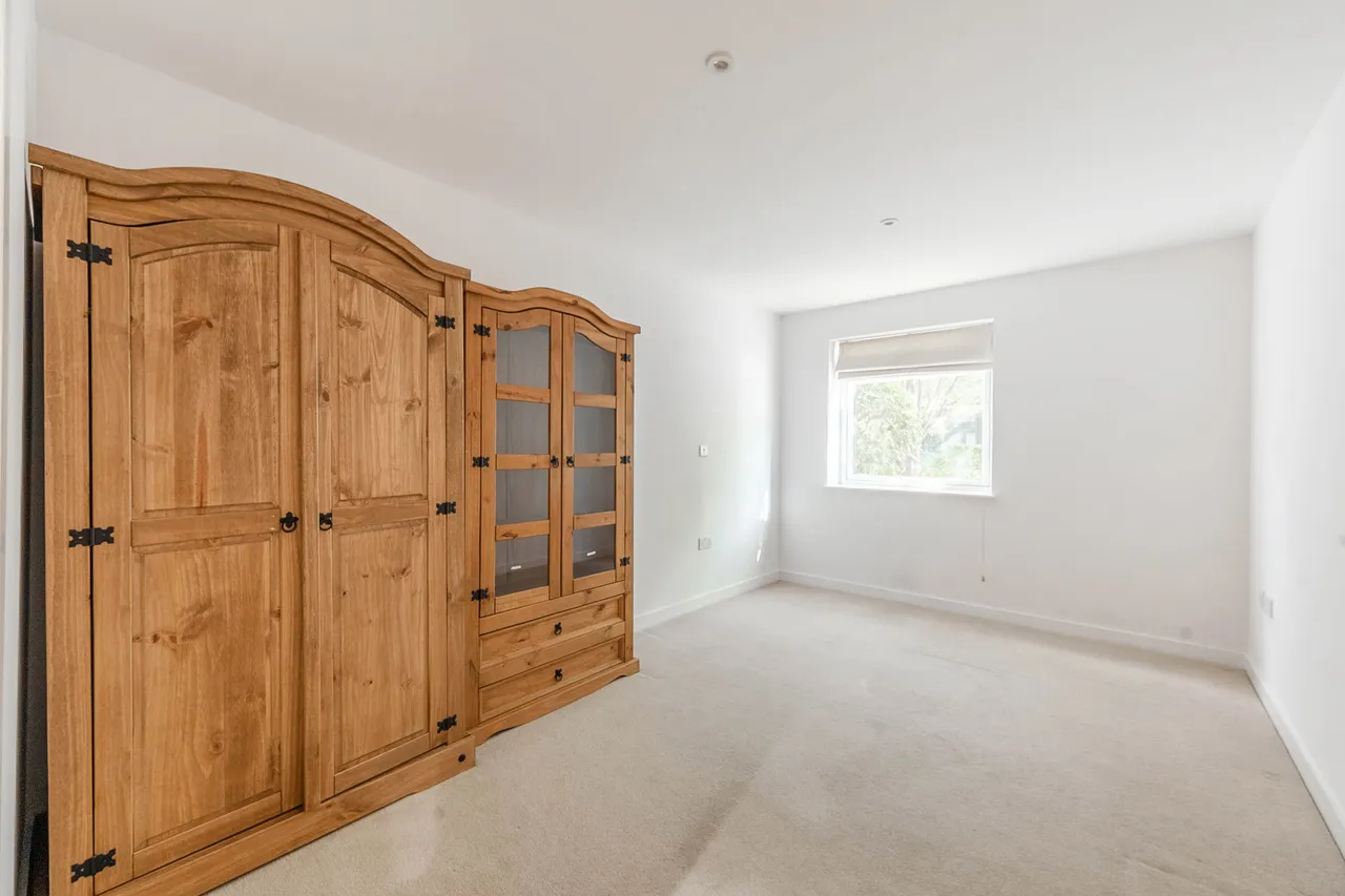 2 Victoria Court, Howard Road, Stanmore, photo 2