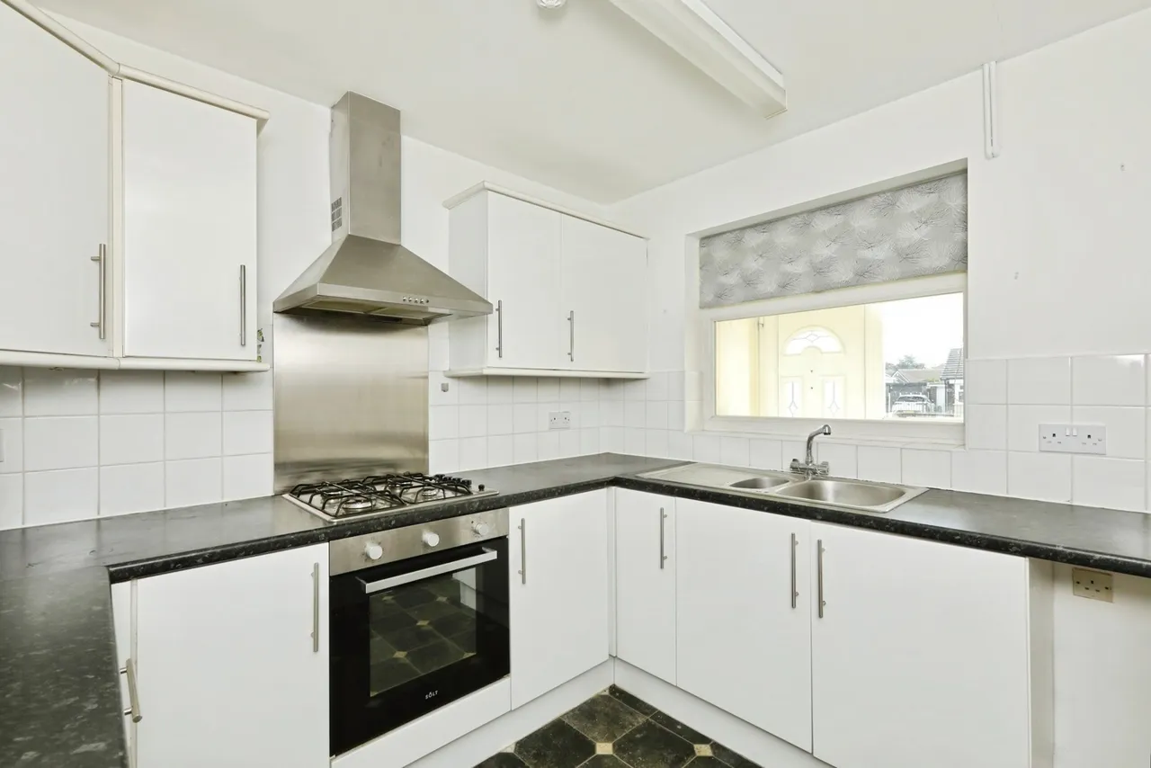 Holyrood Rise, Bramley, Rotherham, South Yorkshire, S66, photo 5