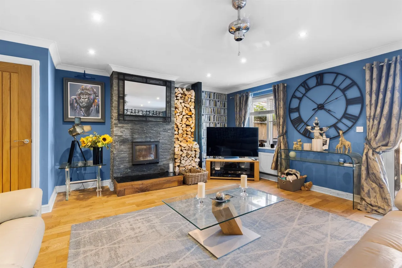 Monkey Puzzle Close, Windmill Hill, Hailsham, photo 3