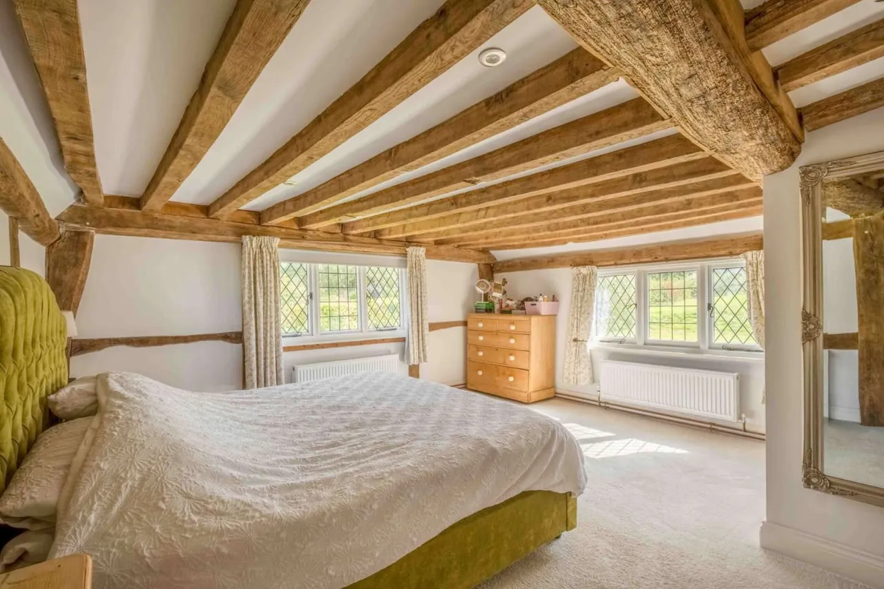 Ewhurst Green, Robertsbridge, East Sussex, TN32 5RJ, photo 11