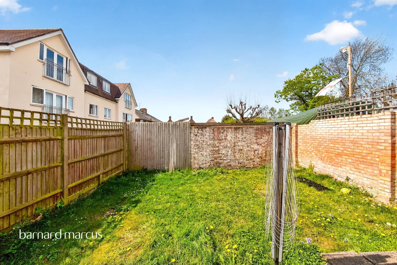 Fitzjohn Avenue, Barnet, EN5, photo 4