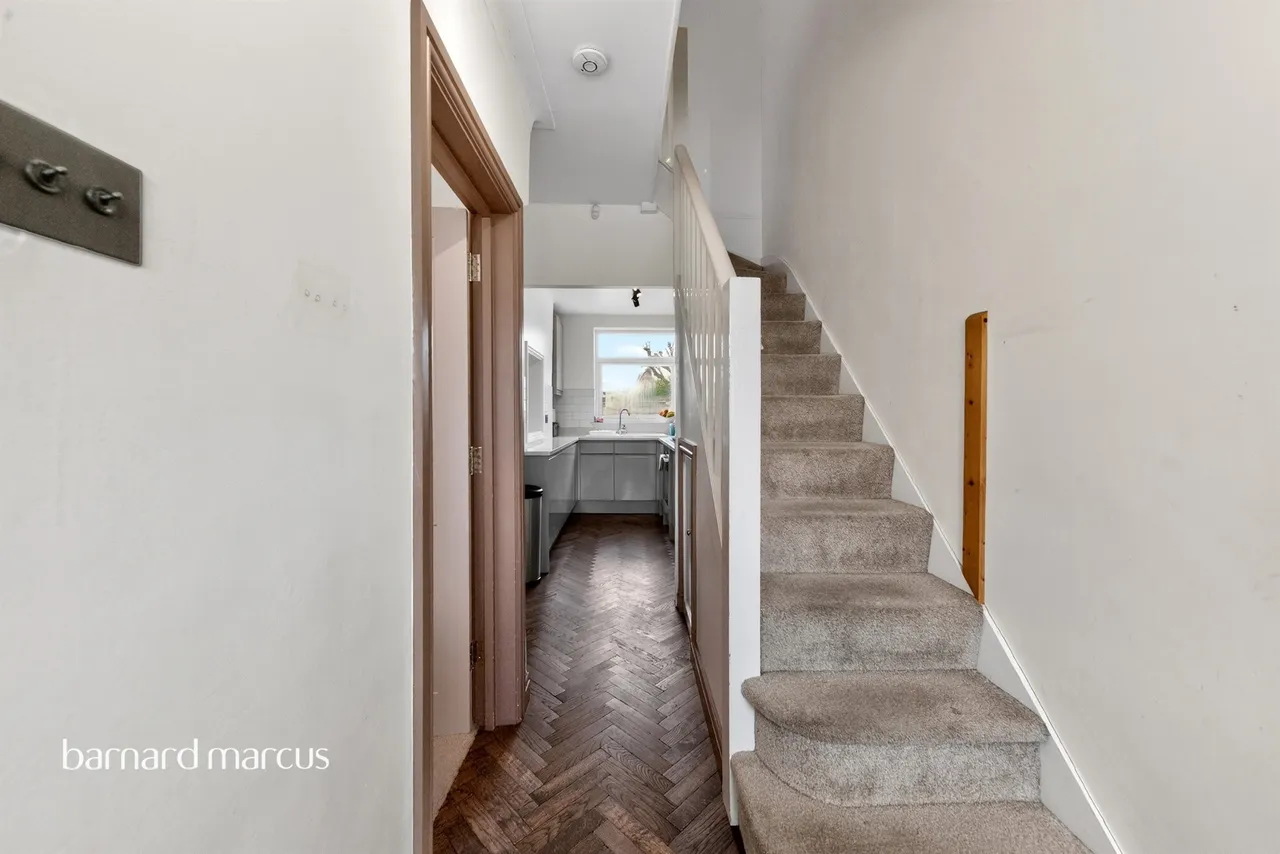 Fitzjohn Avenue, Barnet, EN5, photo 12