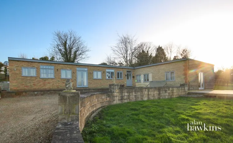 3 bed house to rent, Barton Close, Bradenstoke, SN15