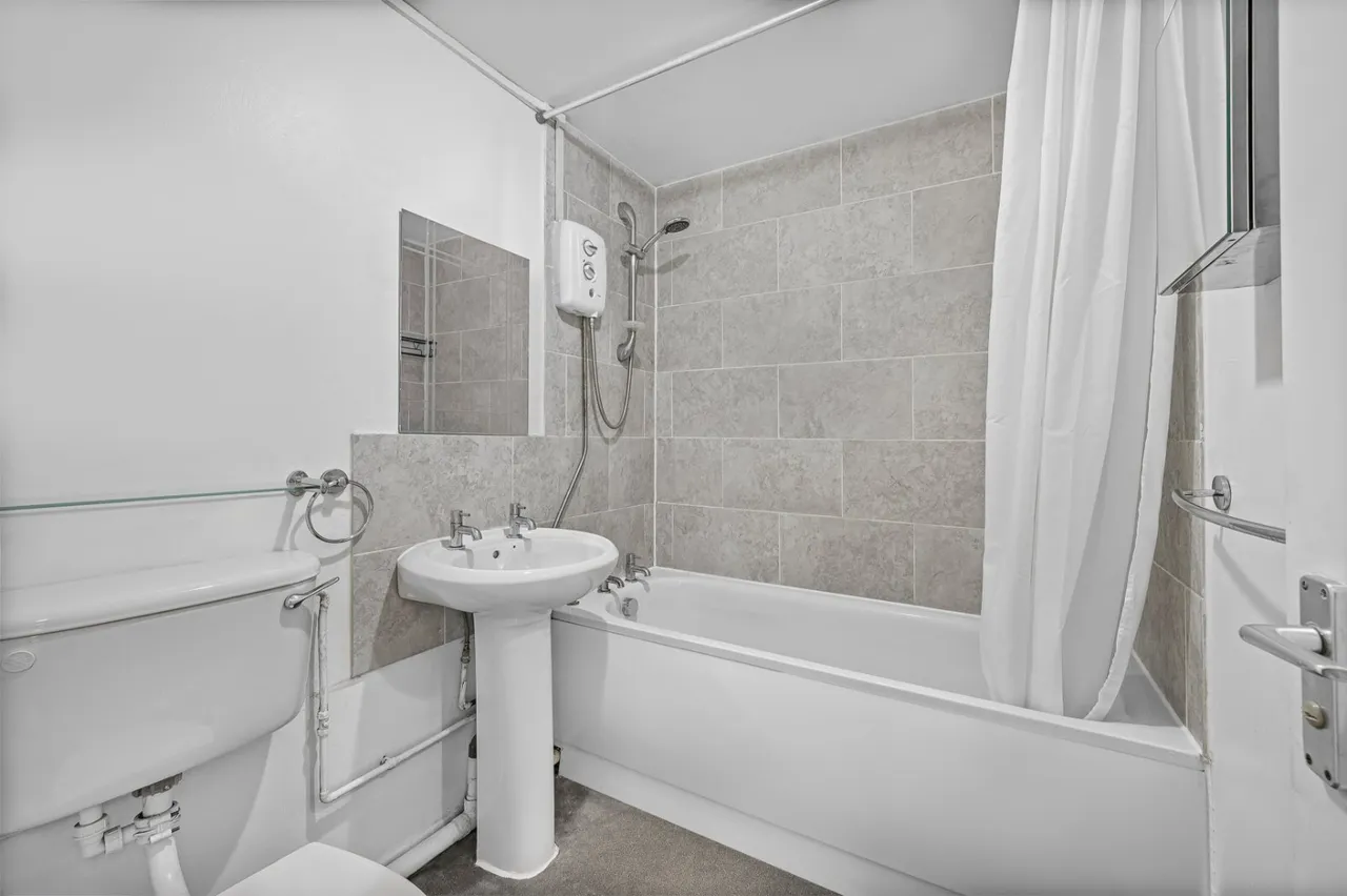 Westferry Road, London, E14, photo 12