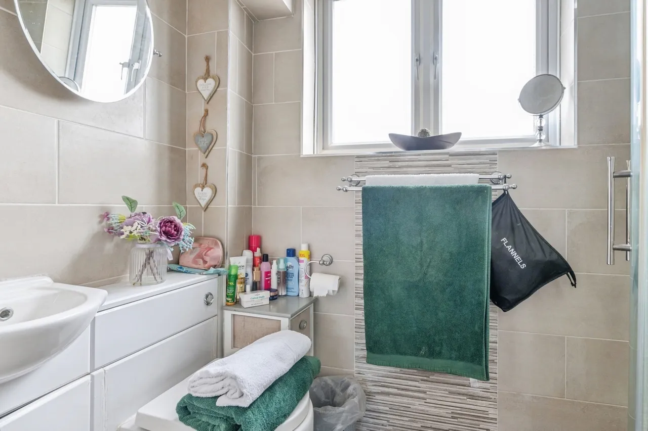 Alicia Avenue, Wickford, Essex, SS11, photo 9