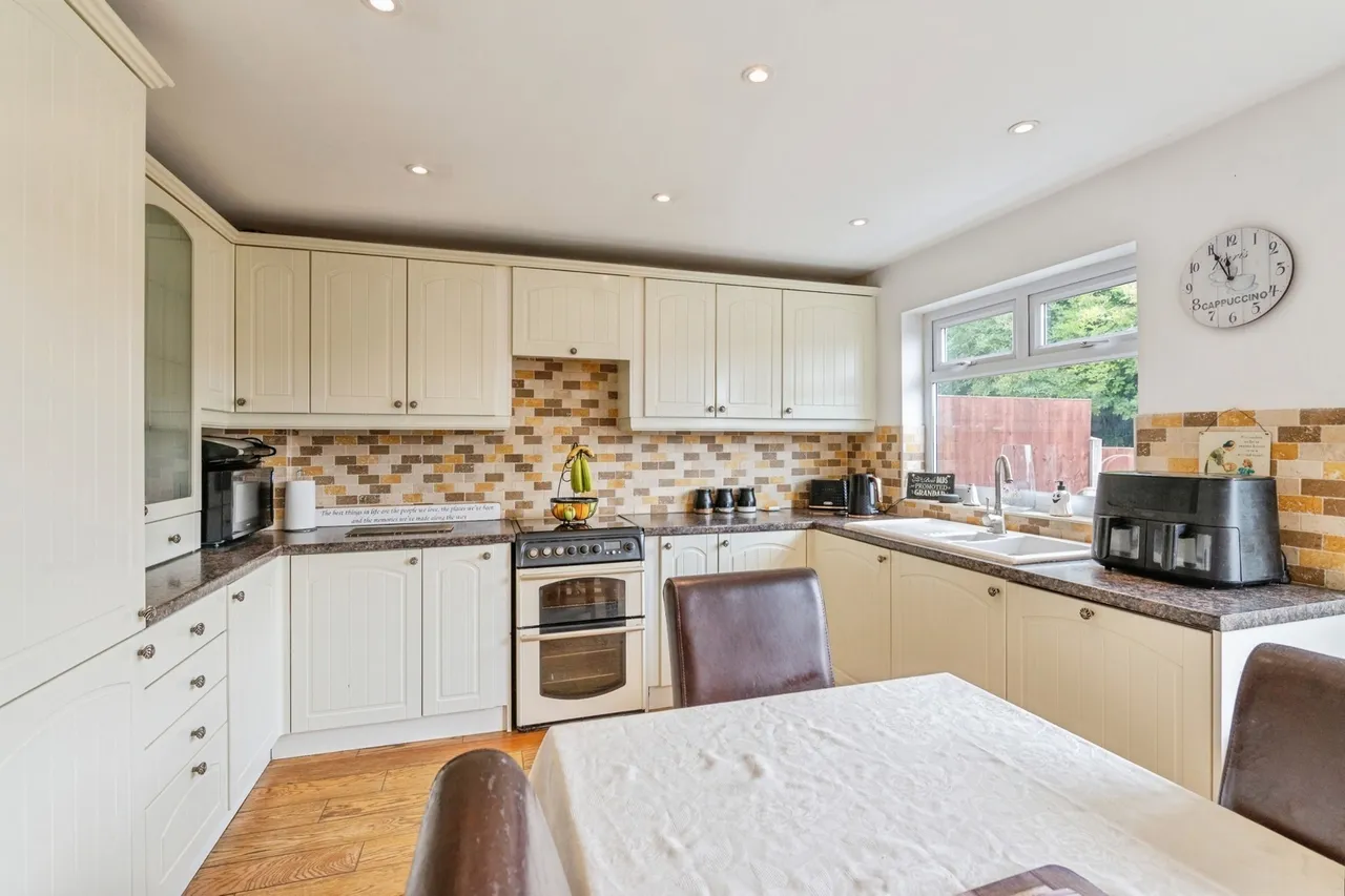 Alicia Avenue, Wickford, Essex, SS11, photo 5