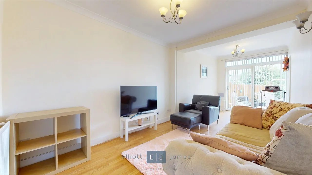 Frankland Road, London, photo 4