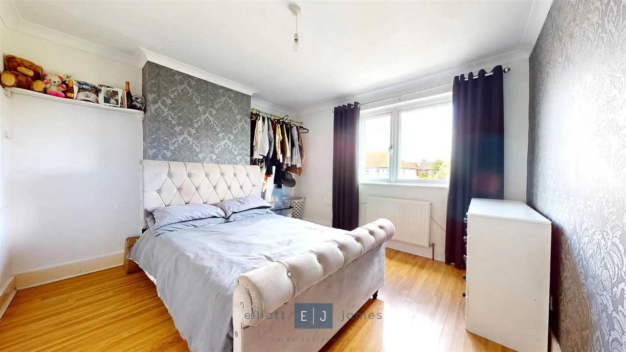 Frankland Road, London, photo 9