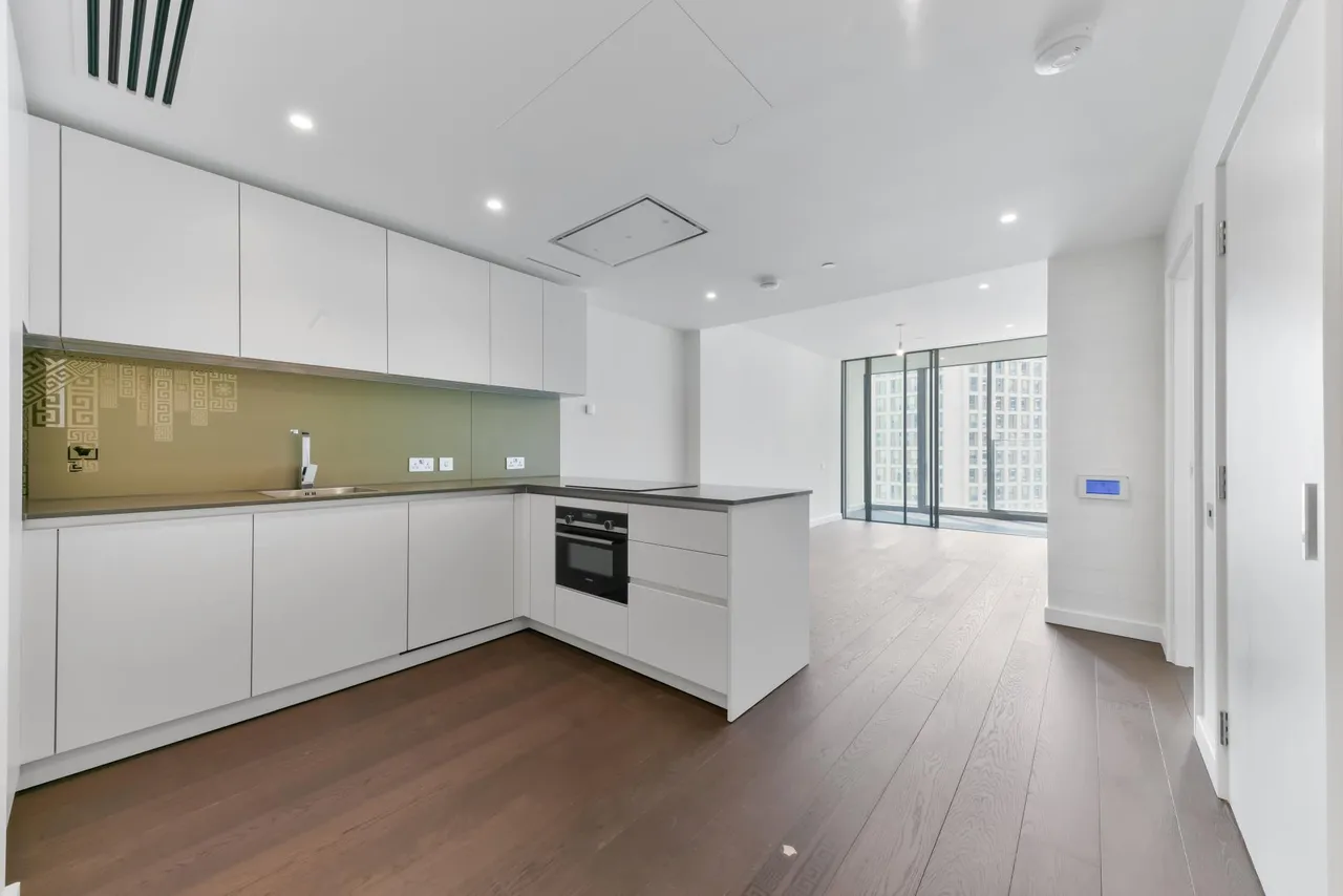 DAMAC Tower, Nine Elms, SW8, photo 3