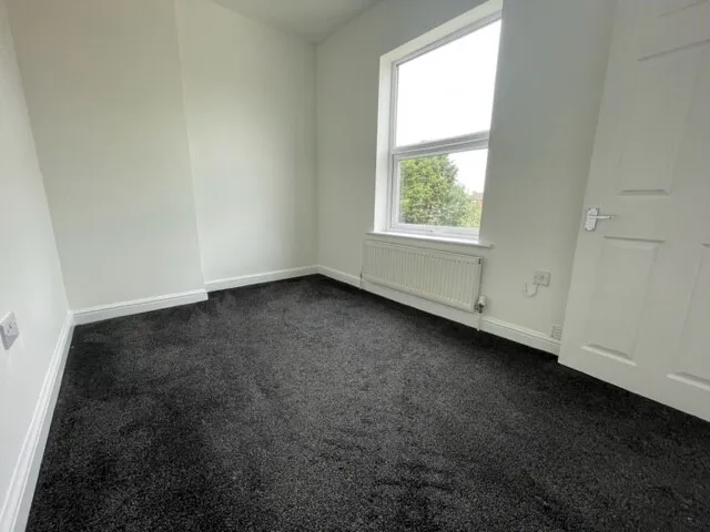Alexandra Street, Kirkby-In-Ashfield, NG17, photo 9