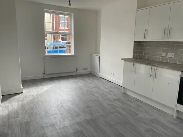 Alexandra Street, Kirkby-In-Ashfield, NG17, photo 4