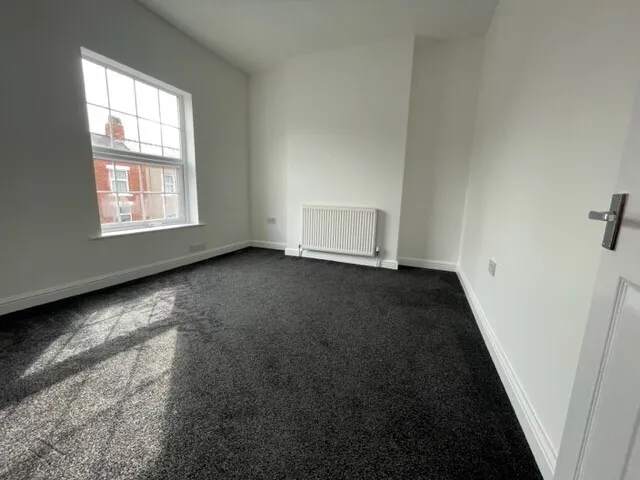 Alexandra Street, Kirkby-In-Ashfield, NG17, photo 8