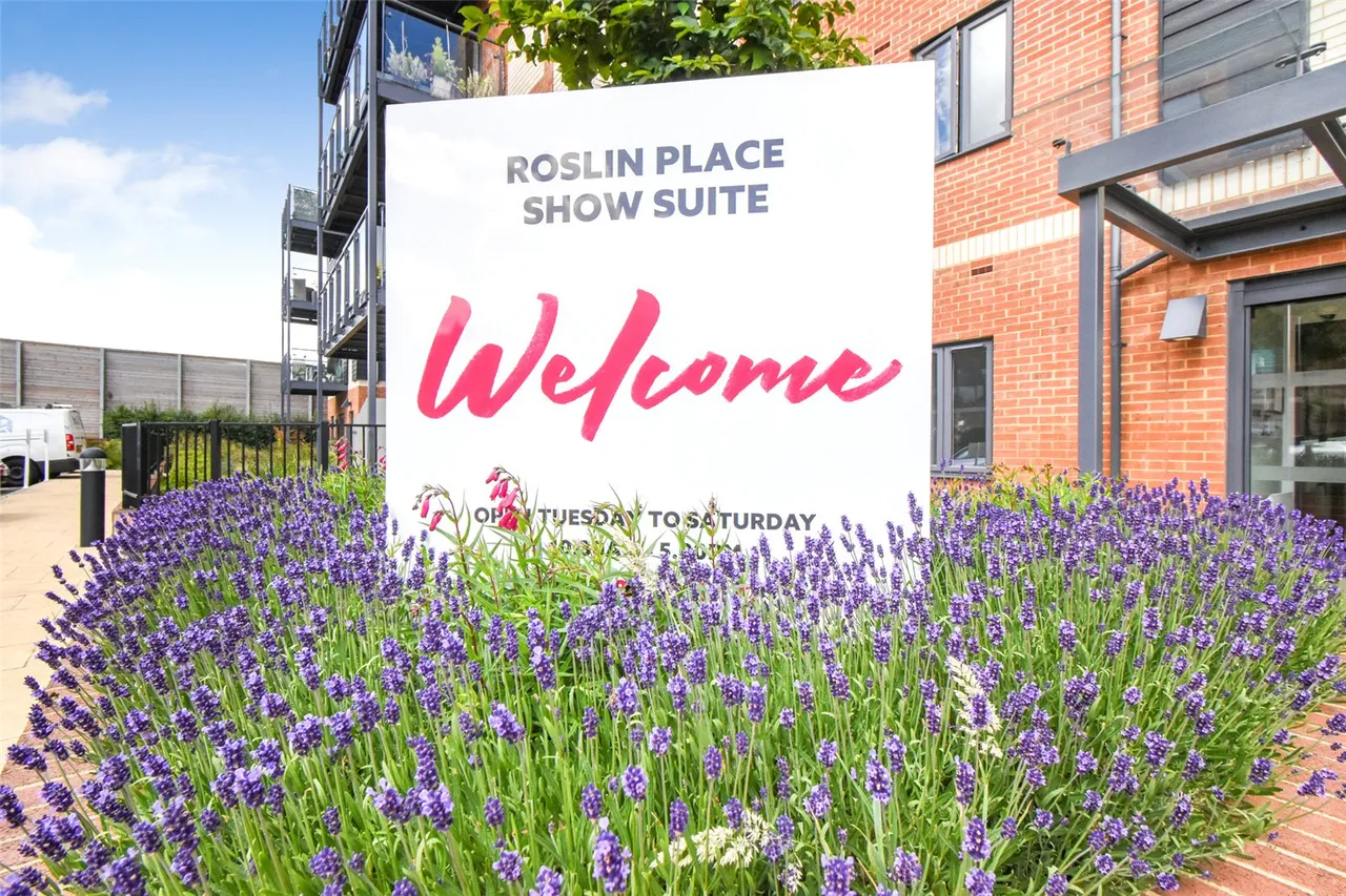 Station Road, Hook, Hampshire, RG27 9GU, photo 16
