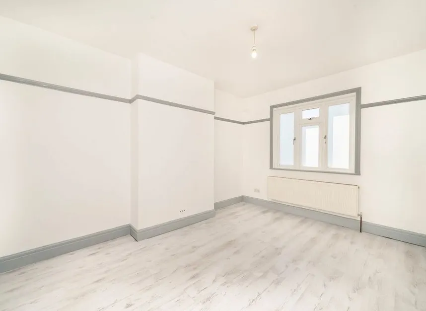 Blythe Vale, Honor Oak, SE6, photo 5