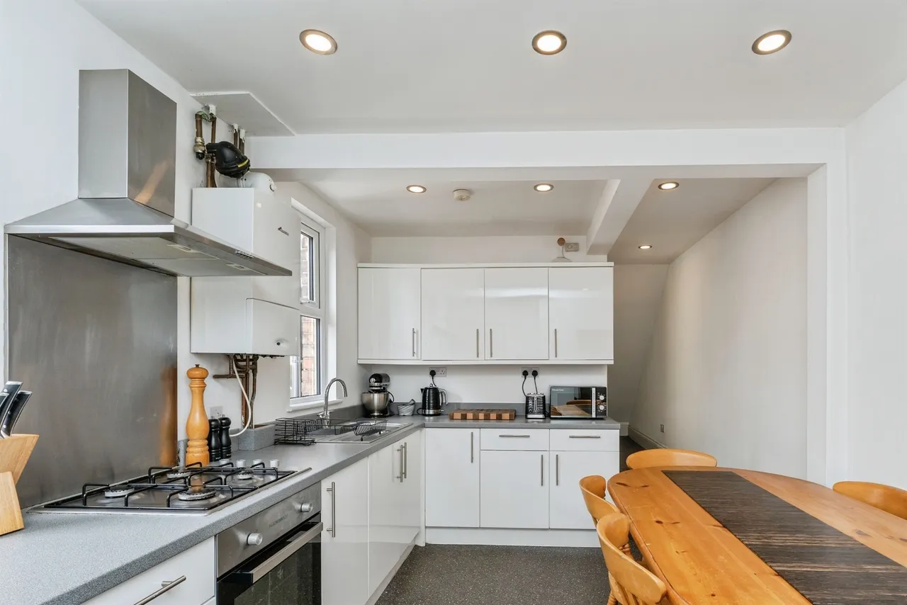 Tarvin Road, Boughton, CH3, photo 8