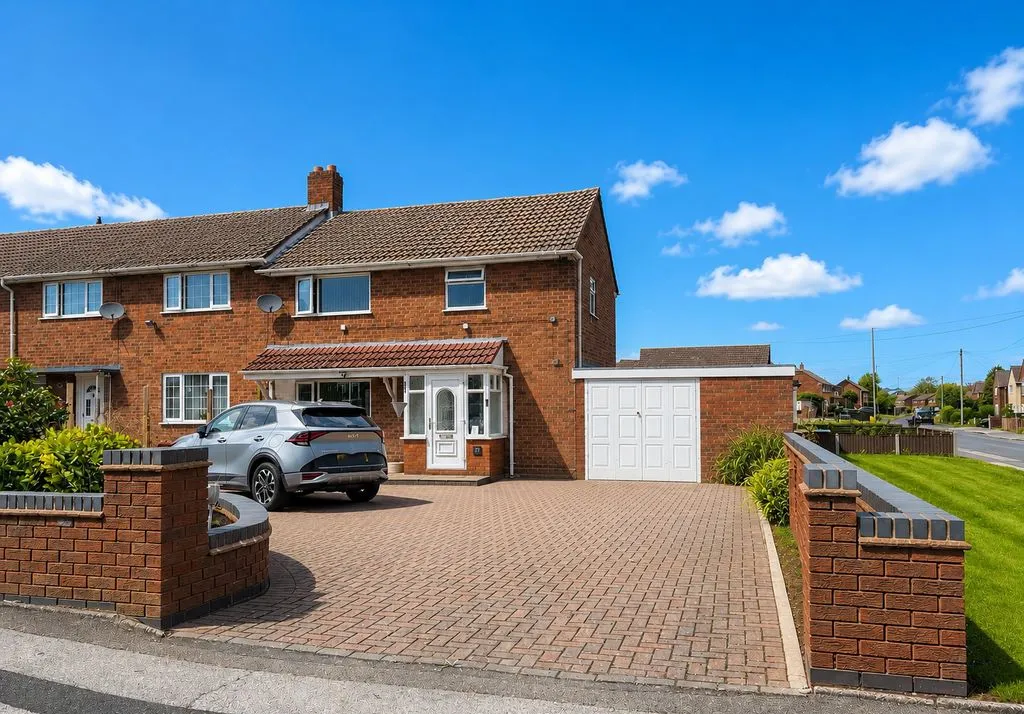 3 bed house for sale, Mill Road, Brownhills, WS8