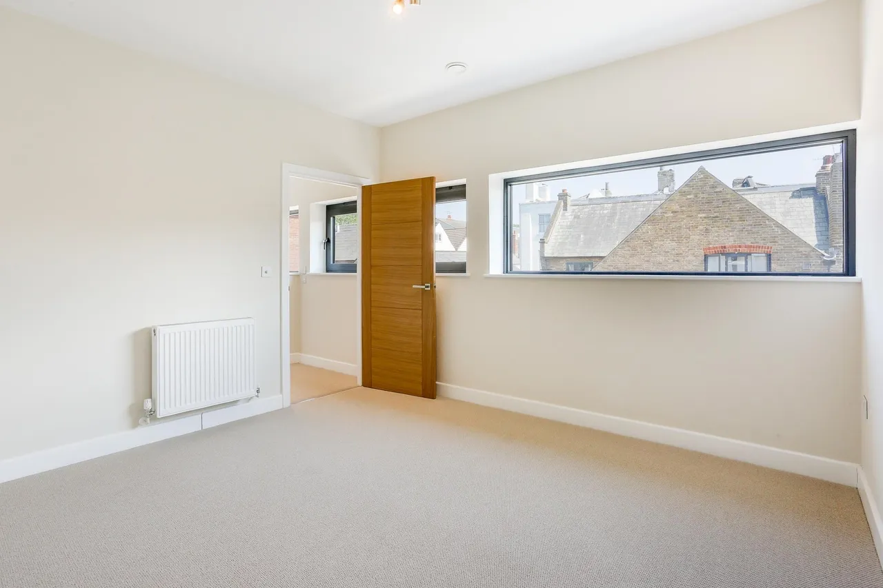 West Street, Ewell, KT17, photo 15