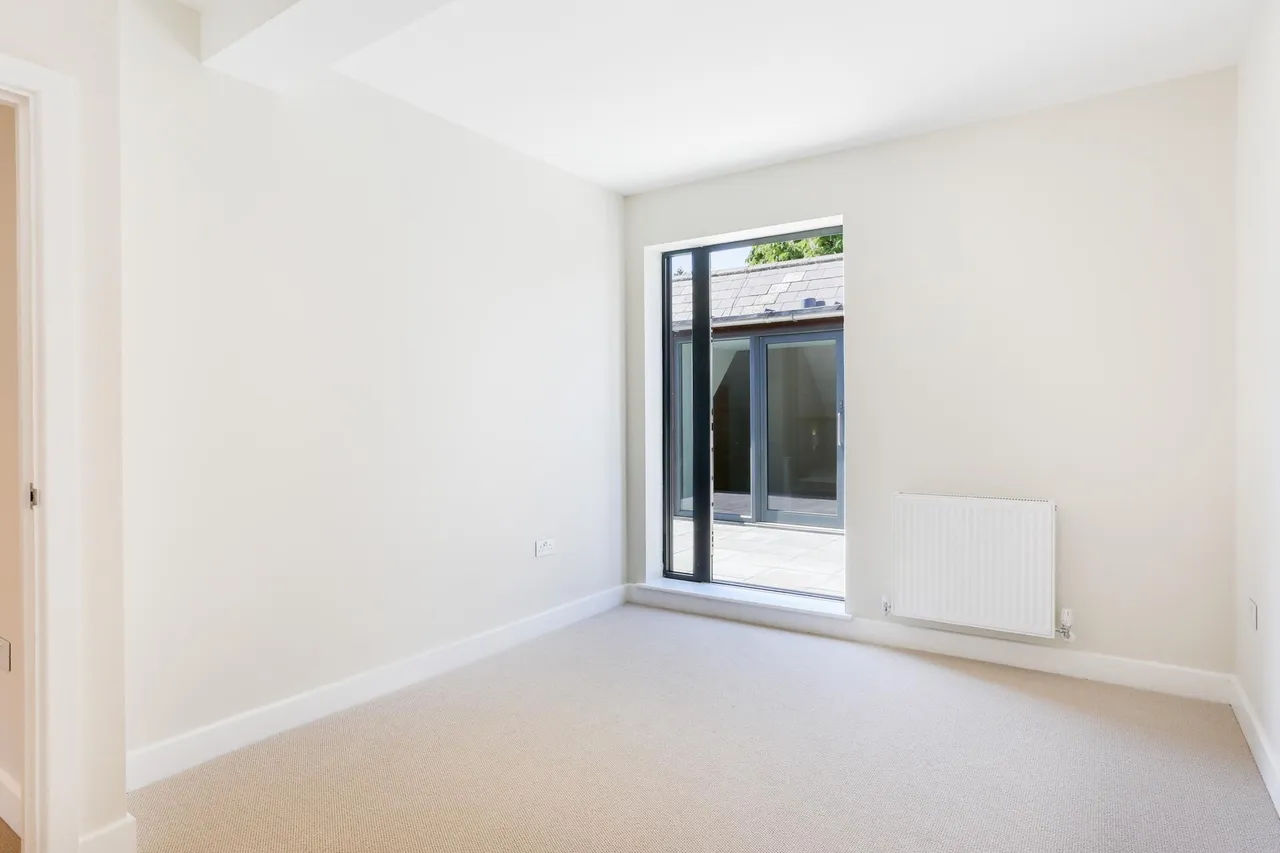 West Street, Ewell, KT17, photo 12