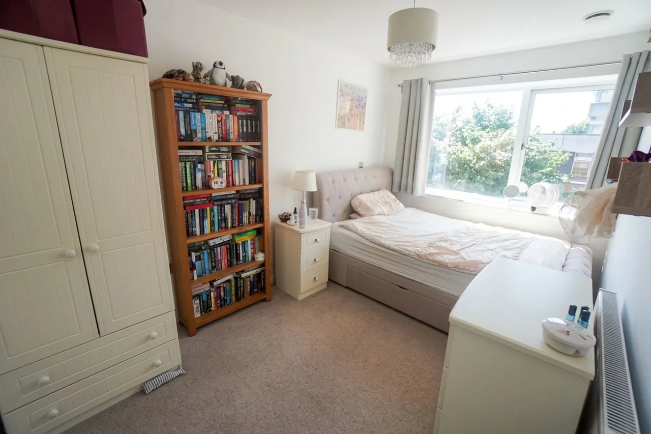 Easton Street, High Wycombe, HP11, photo 5